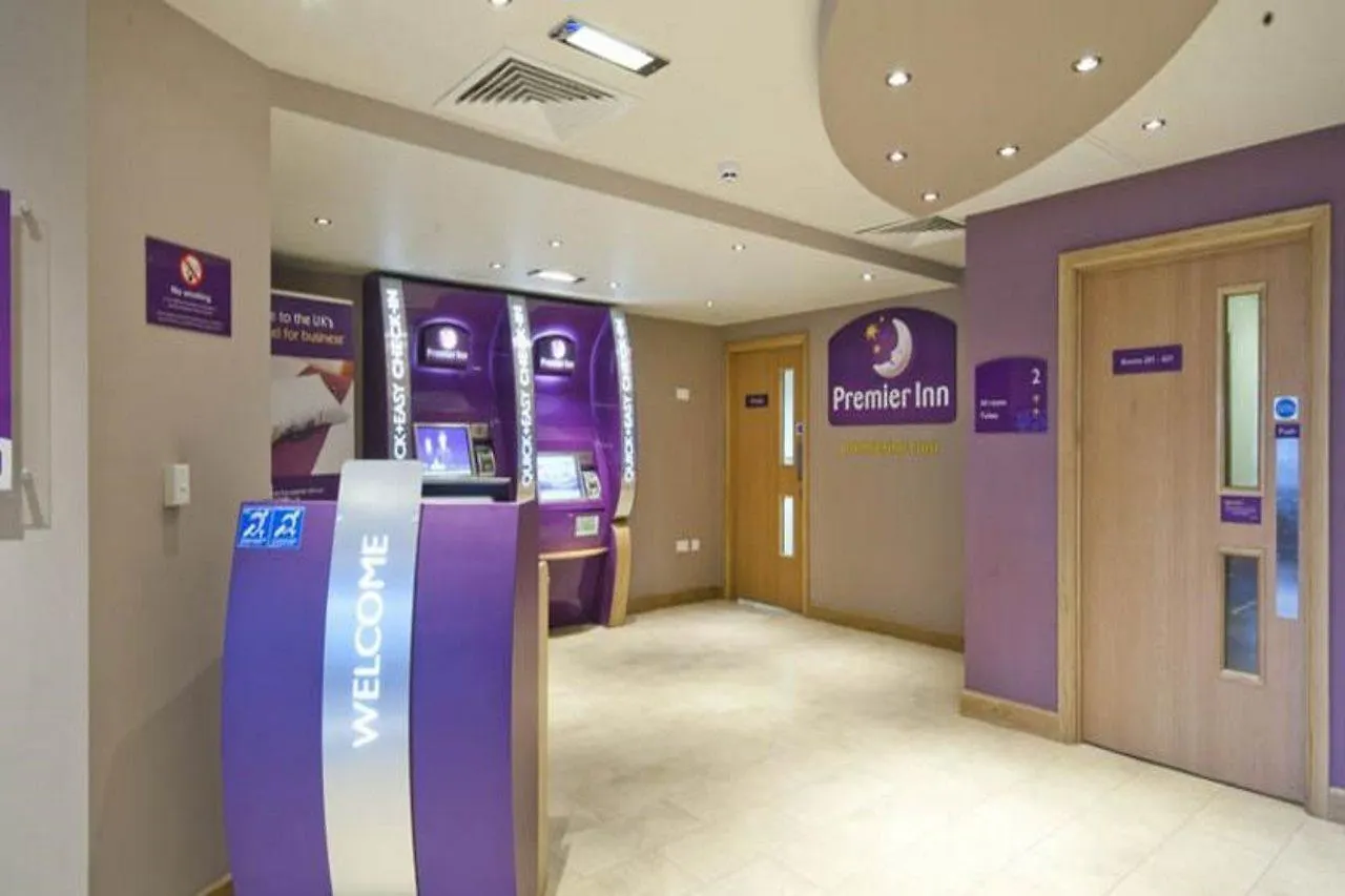 Premier Inn Edinburgh Princes Street