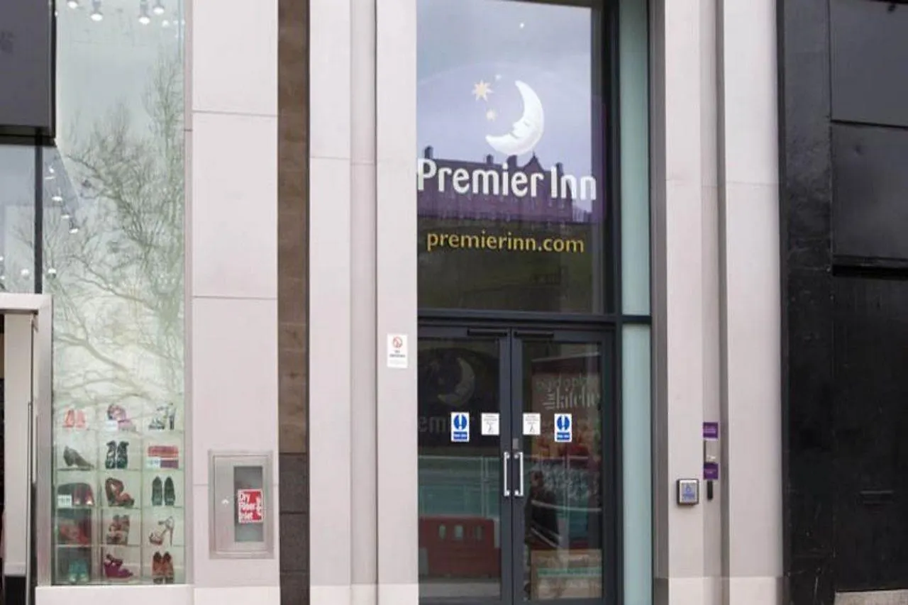 Premier Inn Edinburgh Princes Street